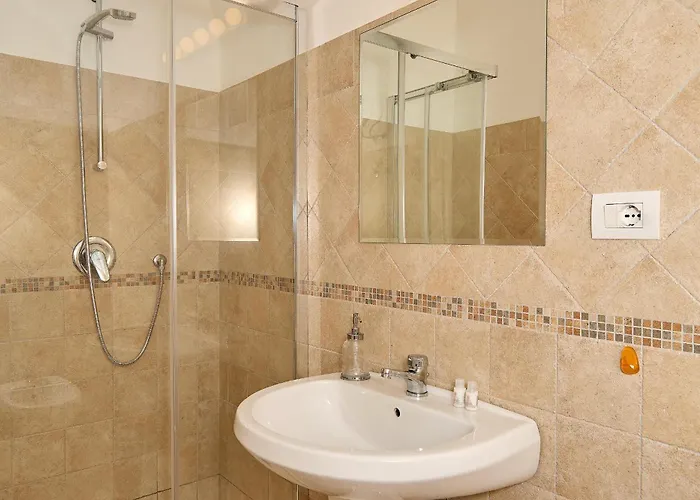 Eudesandra בית הארחה 3*